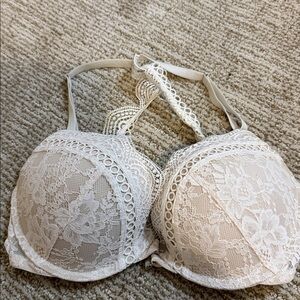 Victoria's Secret Cream Lace Bra